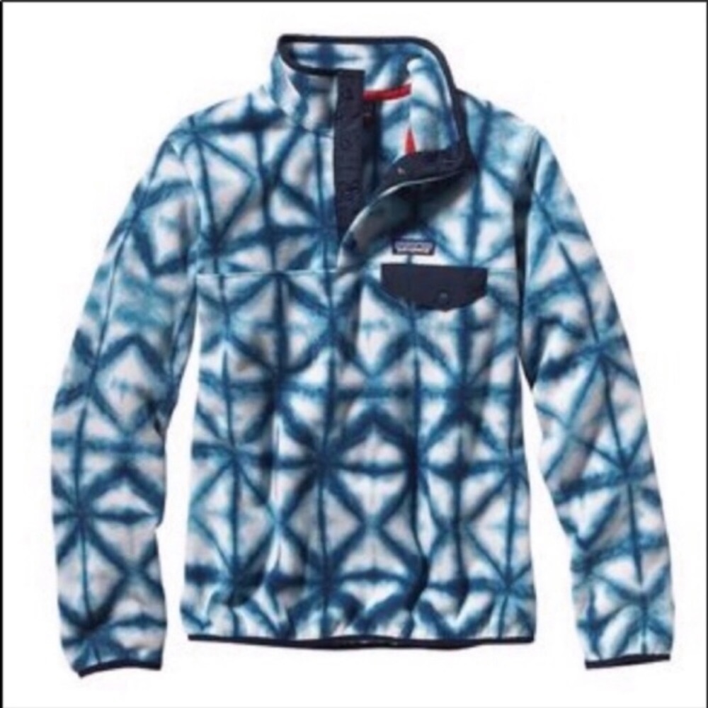 Patagonia blue tie die synchilla small